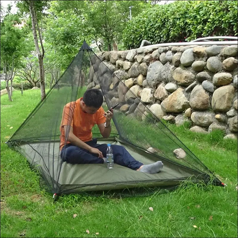 Waterproof tent base with insect protection and 3D picnic net