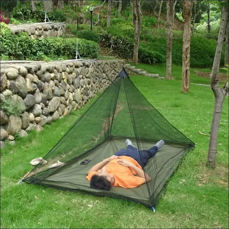 Waterproof tent base with insect protection and 3D picnic net