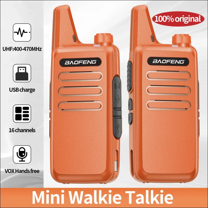 Zwei baofeng bf-t20 walkie-talkies und ein bild vom gleichen lizenzfreien funkgerät