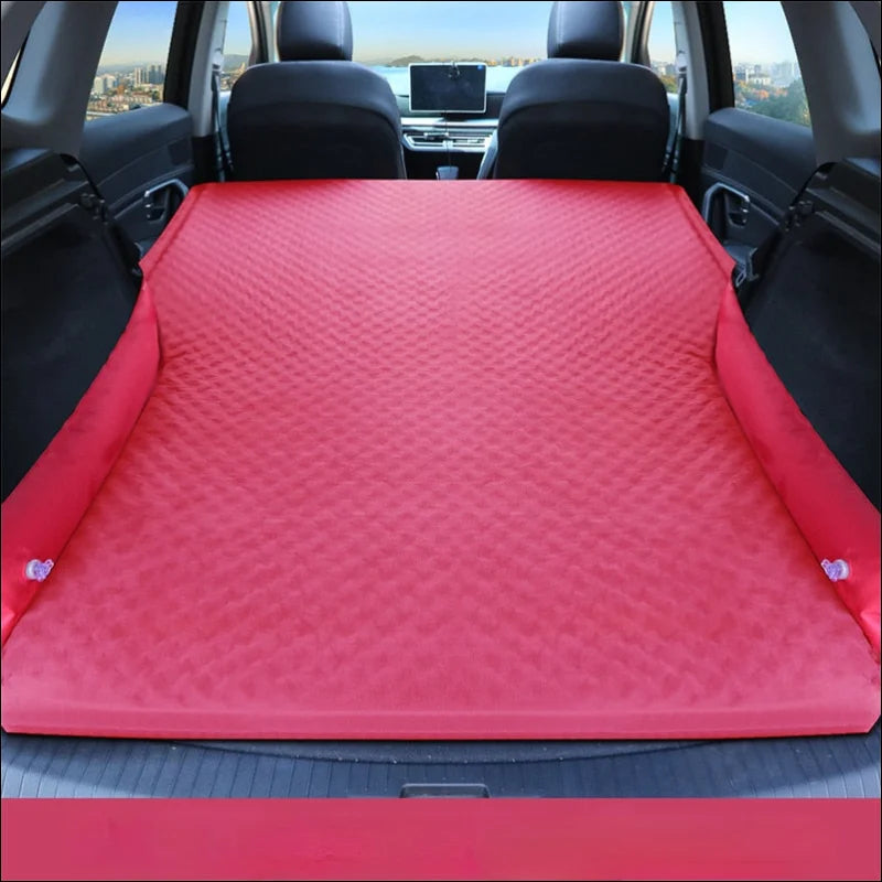 Auto mit rotem teppich, teil des produkts ’ultimativer schlafkomfort