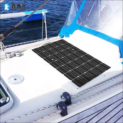 Boot mit 12v 300w solarpanel auf dem dach - sunpower 300w wasserfestes solarpanel