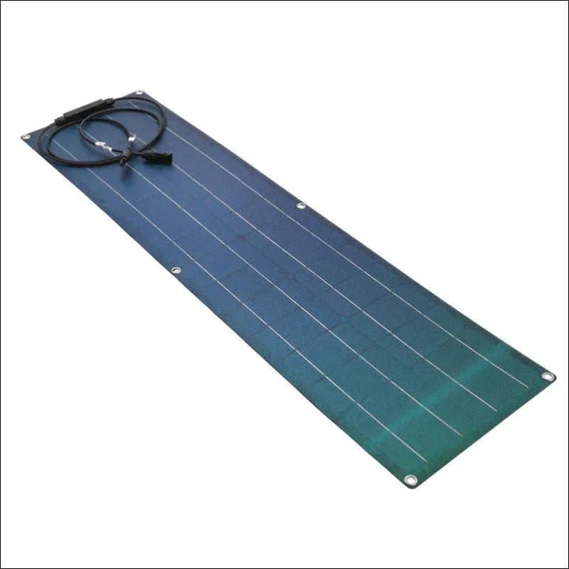 Flexibles Solarpanel mit UV Schutzbeschichtung und grünstich im Hintergrund