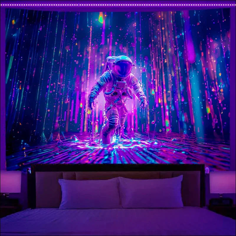 Moderne schlafzimmer mit einem fantastischen wandbehang astronaut fantasy kunst, mit schwarzlicht anleuchten