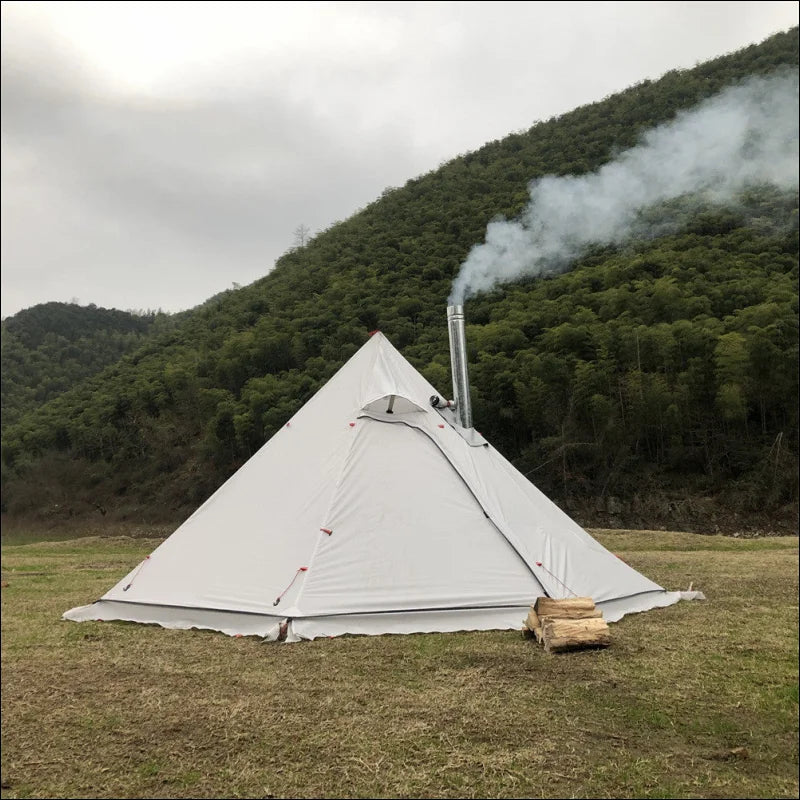 Campingabenteuer deluxe pyramidenzelt mit stabilität und schutz, rauch aus zelt